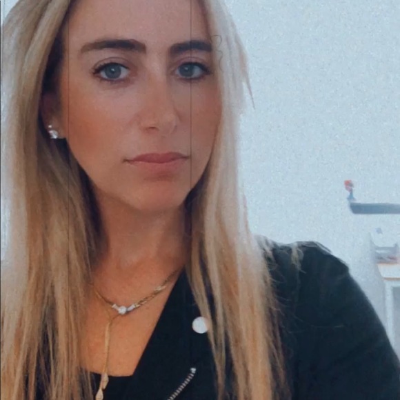 Meet your Posher, Genifer - Picture 2 of 12